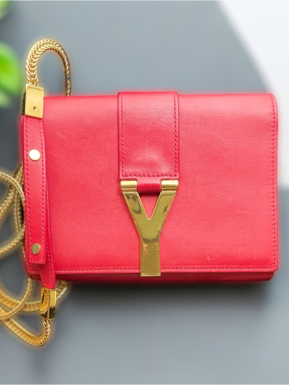 Saint Laurent Classic Y Ligne Wallet on Chain in Red